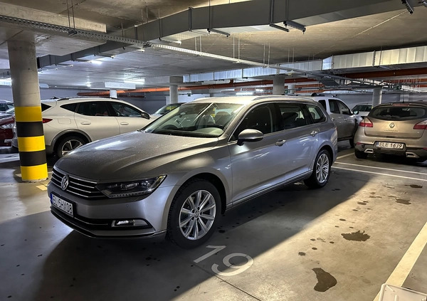 Volkswagen Passat cena 88000 przebieg: 131300, rok produkcji 2019 z Łódź małe 79